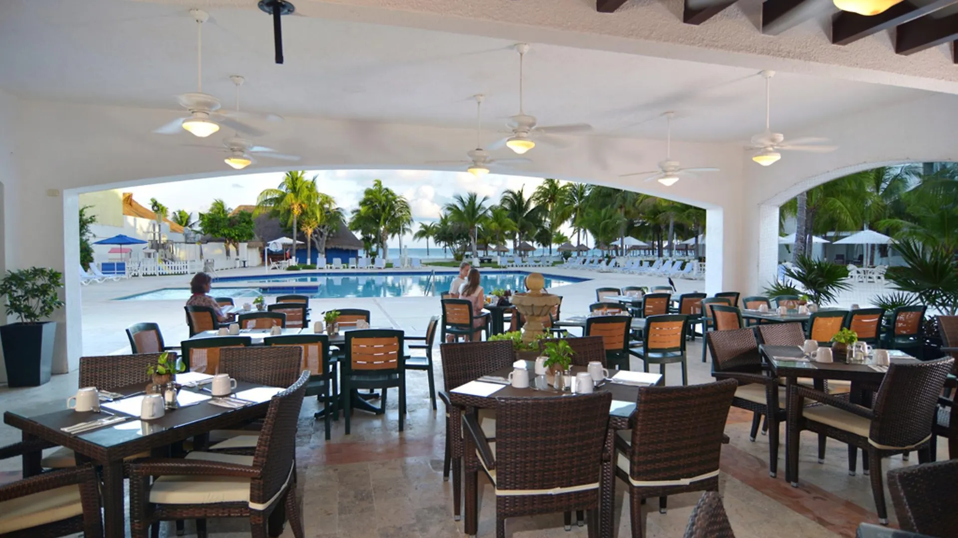 Beachscape Kin Ha Villas & Suites Cancun 4*,