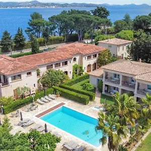 https://hotel-brin-dazur.fr-provencehotel.com