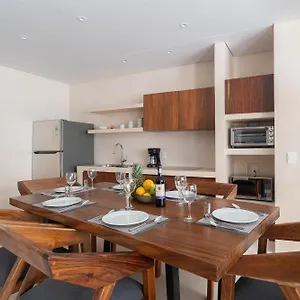 Apartment At Treetops