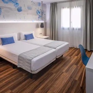 https://hostal-operaramblas.catalonia-hotels.com