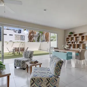 Large With Pool And Terrace! Apartamento